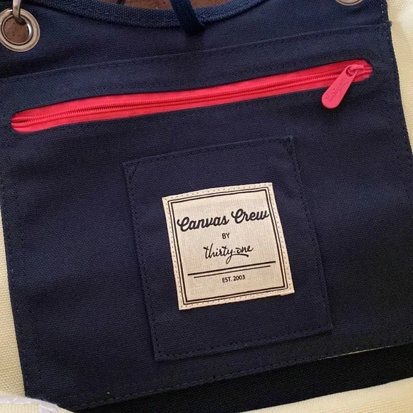 Thirty One Canvas Crew - Picture 5 of 9